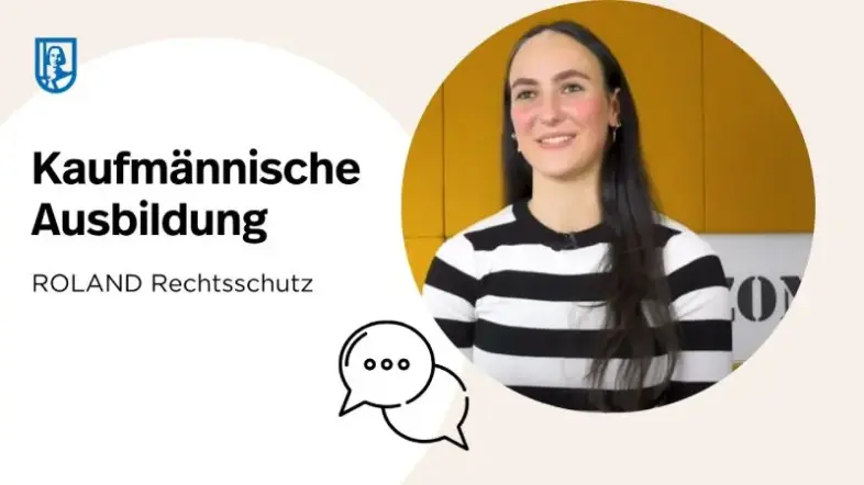 Auf einer Folie ist ein Foto von einer jungen Frau abgebildet. Sie lächelt. Daneben steht 